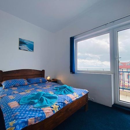 Pierre La Tarmul Marii -Primim Vouchere Vacanta Hostel Costinești Kültér fotó